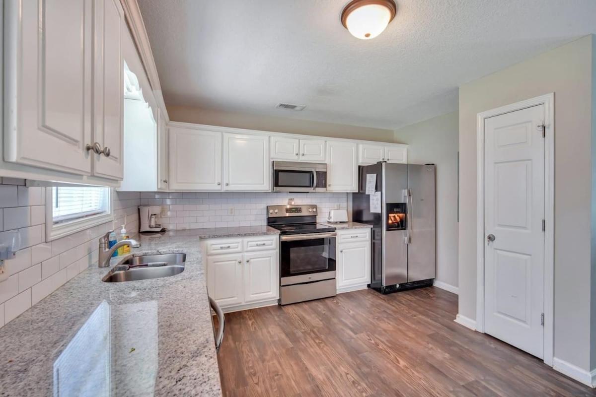 Cozy And Contemporary Villa 1 Mile From Gsu Statesboro Bagian luar foto