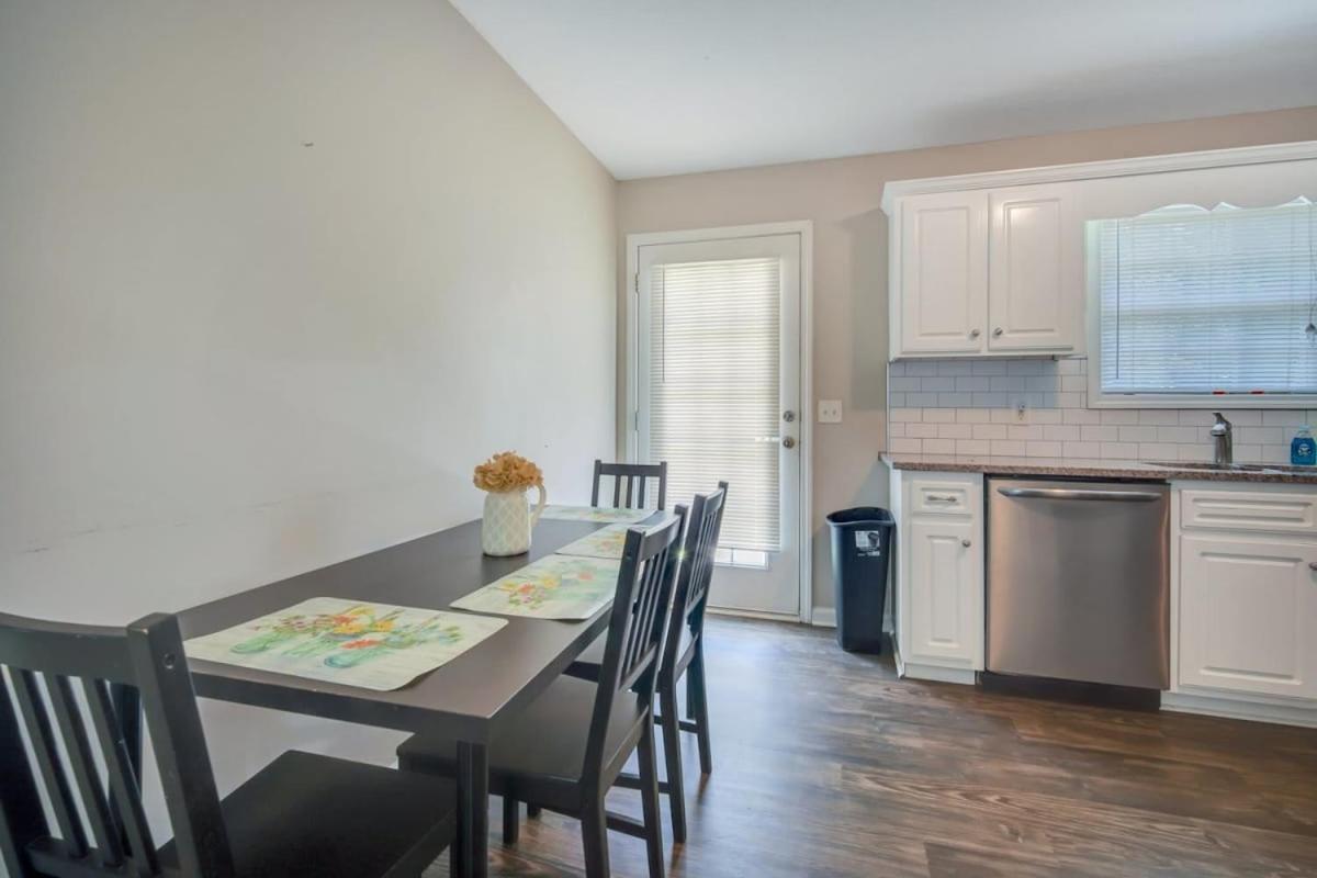 Cozy And Contemporary Villa 1 Mile From Gsu Statesboro Bagian luar foto