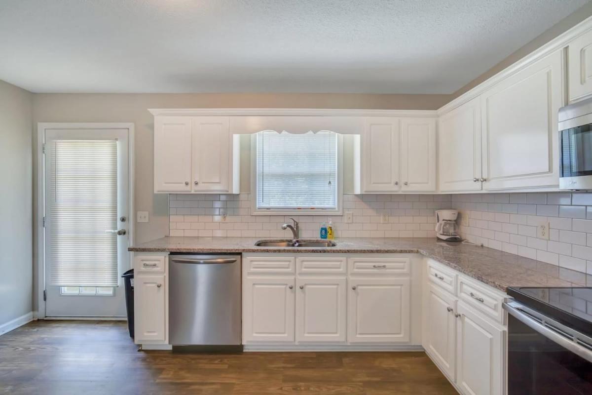 Cozy And Contemporary Villa 1 Mile From Gsu Statesboro Bagian luar foto